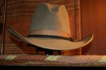 Файл:Stetson cowboy hat 1920s renovated 6.JPG - Википедия